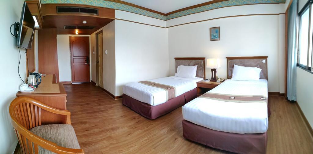 Grand Park Hotel Nakhon Si Thammarat Ngoại thất bức ảnh
