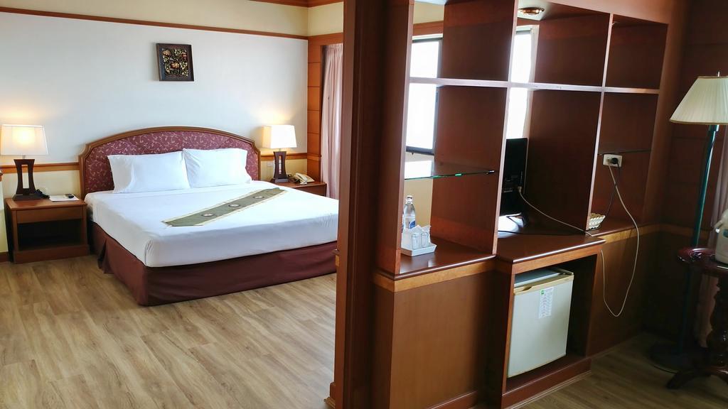 Grand Park Hotel Nakhon Si Thammarat Phòng bức ảnh