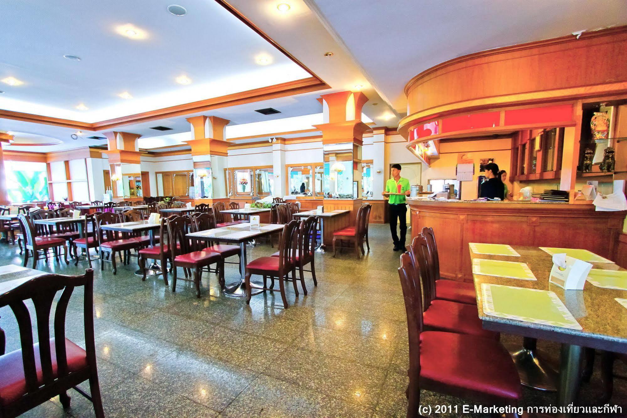 Grand Park Hotel Nakhon Si Thammarat Ngoại thất bức ảnh